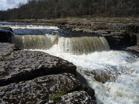 Aysgarth Falls The Yorkshire Dales Natural Landmarks Yorkshire