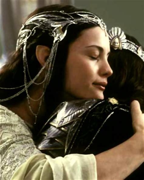 Council Of Elrond Lotr News And Information Aragorn And Arwen Hug
