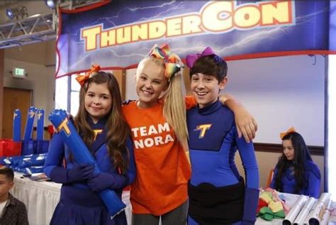 The Thundermans Nora Billy And Jojo Nickelodeon Shows Nora Jojo