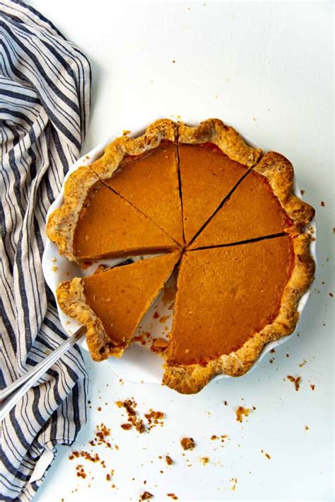 The Perfect Pumpkin Pie Recipe The Flavor Bender