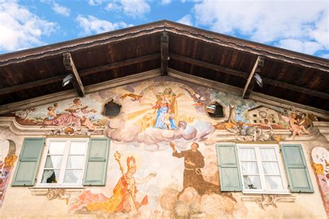 Die geschichte der passionsspiele in oberammergau ist unmittelbar mit der pest und der zeit des dreißigjährigen krieges verbunden. Passionsspiele Oberammergau 2022