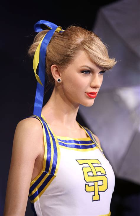 Cheerleaders Outfit Taylorswift