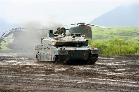 Japanese Type 10 Main Battle Tank Mbt Debuts In Military Exercise