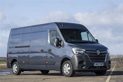 Renault Master Review 2021 Parkers