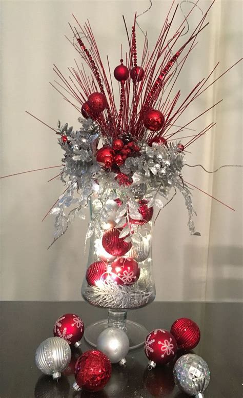 Simple Beautiful Christmas Centerpieces Ideas 250207 Christmas Vases