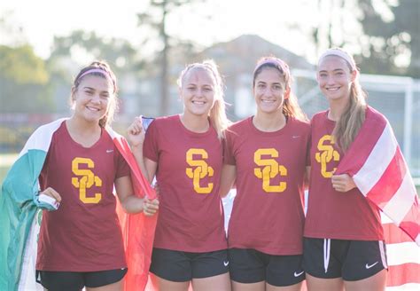 Usc Womens Soccer Represents On A National Level Daily Trojan