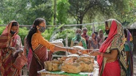 Smallholder Women Farmers Experience The Power Of Poultry Across India
