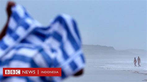 Bunyi Dor Di Pantai Kaum Nudis Di Pulau Corsica Prancis Bbc News Indonesia