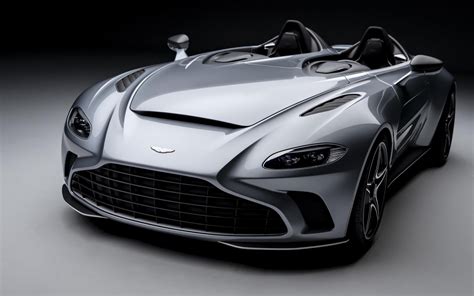 Spectacular Aston Martin V12 Speedster debuts - PerformanceDrive