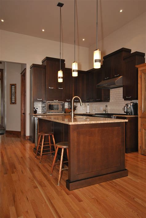 Armoire de cuisine contemporaine en merisier couleur ...