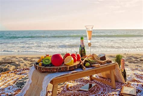 How To Plan A Picture Perfect Beach Picnic Inara By May Pham
