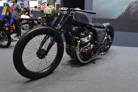 Blog about royal enfield motorcycles. Royal Enfield Interceptor INT 650-based custom lowrider by ...