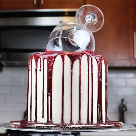 You Have To See How This Wine Glass Cake Is Made—