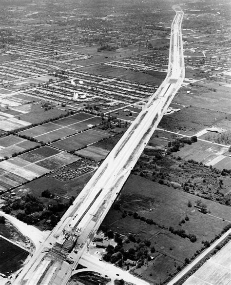 Then And Now Photos Show The Beginnings Of The North Freeway