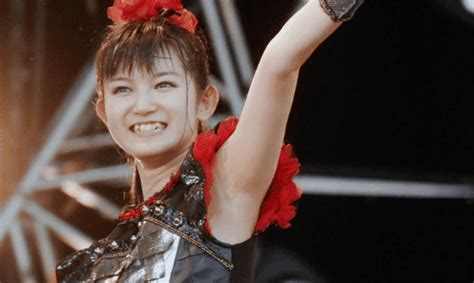 But are the girls really hot? BABYMETAL LAYERED — SU-METAL | ヘビメタ, ベビメタ, かわいい gif
