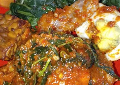 Cara membuat pepes ayam, disini aku akan share resep pepes ayam semoga bermanfaat buat kalian yg lg cari resep ini. Resep Ayam kemangi marcon bumbu petis oleh Ukhty Imma - Cookpad