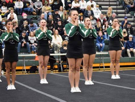 Lohs Varsity Cheer Team Takes 3rd At Lo Invite Lake Orion Review