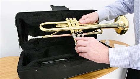 How To Oil The Valves On Your Trumpet Youtube