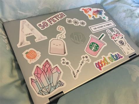 Laptop With Cutegirly Sticker Decoration Ideias Para Legendas