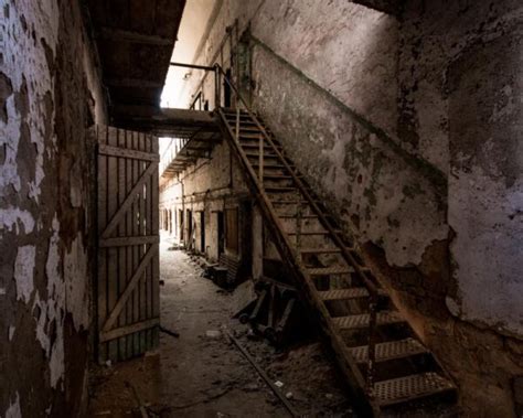 21 Pictures That Prove That Eastern State Penitentiary Is The Creepiest