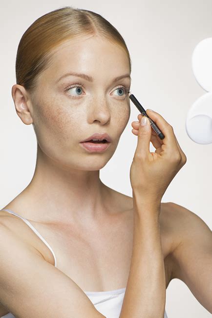 3 Signs It Might Be Time To Break Up With Your Makeup Stylecaster