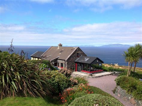 Was es da zu beachten gibt, was anders ist als in deutschland (einiges!) und warum hier überraschenderweise kein guiness aus den… Ferienhaus von außen | Ferienhaus irland, Ferienhaus ...