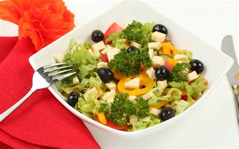 Wallpaper Tomatoes Cheese Salad Pepper Bell Olives Lettuce