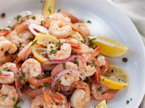 Add shrimp to a large deep skillet of boiling water. Marinated Shrimp Appetizer Cold / Marinated Shrimp ...