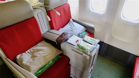 Review Ethiopian Airlines Boeing 777 Business Class
