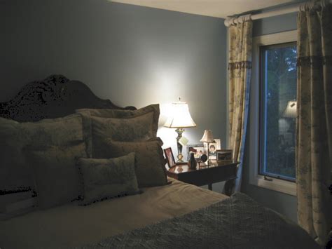 Shed those blues with these rejuvenating blue bedroom ideas! French Blue Toile Bedroom | Flickr - Photo Sharing!