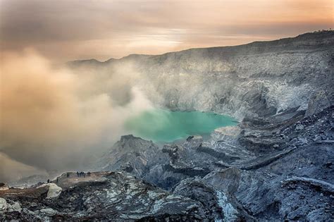 Kawah Ijen Without A Tour What You Need For A Diy Ijen Tour Indonesia