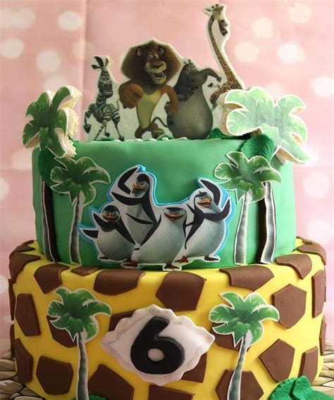 Craft party madagascar abc disney childrens alphabet crafts letter n penguins of madagascar madagascar party birthday party crafts. Madagascar theme birthday cake.