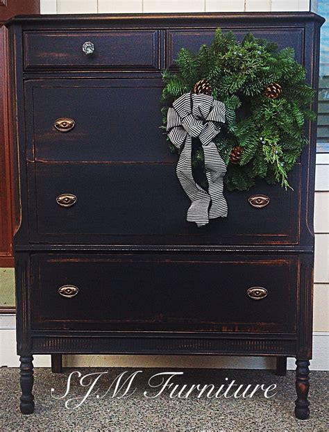 Before i show you the after photos and tell you how i got this look, let me share with you real quickly 3 reasons why i love using chalk paint to paint furniture. Black Chalk Paint Furniture Ideas - Furniture Designs