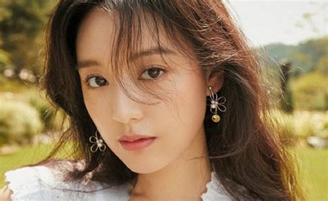 Kim Ji Won Most Beautiful Korean Actresses 2023