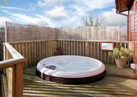 Luxury Wales Lodge Whot Tub Stay For 3 Nights Sleeps 4