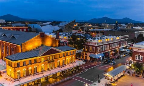 What To Do In Charming Roanoke The Getaway