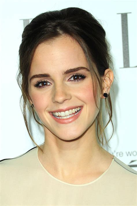 Emma Watson Makeup And Hair Simple And Chic Wedding Hairstyles And Makeup Best Wedding Makeup
