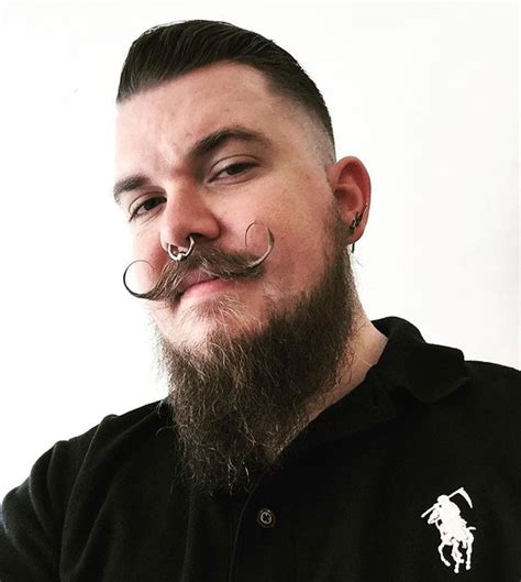 These moustache styles are named for their resemblance to the handlebars of a bicycle. 50 Best Handlebar Mustache Styles - How to Grow&Care(2019 ...