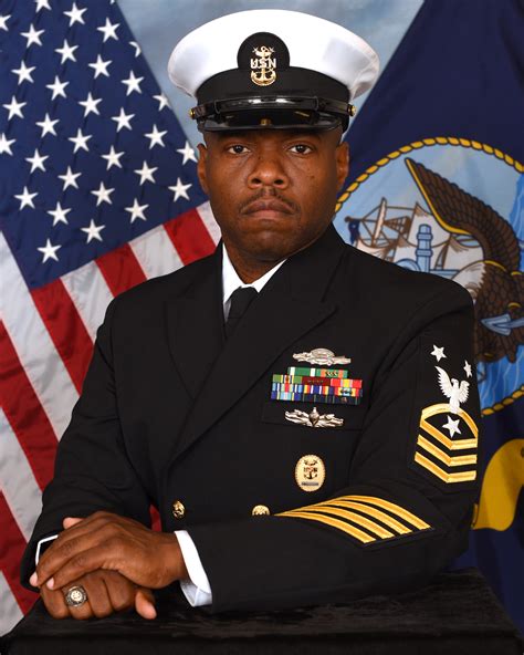 Command Master Chief Uss Gravely Ddg 107 Commander Naval Surface