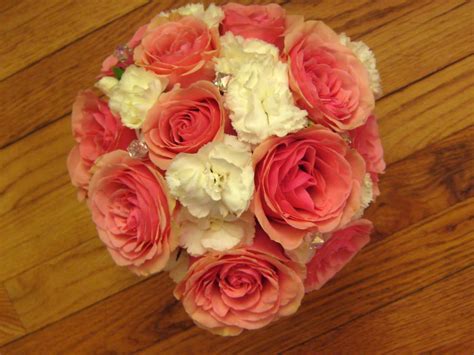 Carnation Rose Bouget Pink Rose White Mini Carnation Crystal Beads