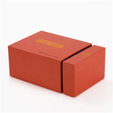 China custom gift box manufacturer.high quality products of custom gift box made in china.we provide you with high quality clothing gift box and excellent products custom rigid gift boxes for luxury apparel,clothing. Luxury Gift Boxes | Custom Gift Boxes | Gift Box Packaging ...