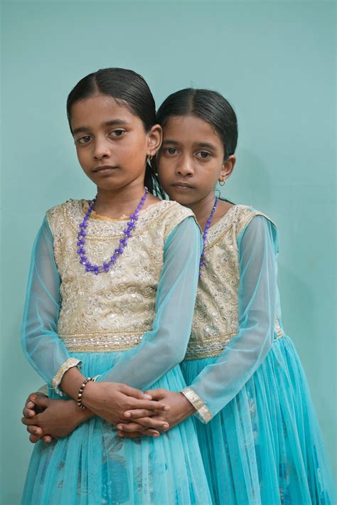 twins © sameer raichur indian village documentary photographers minimal aesthetic portraiture