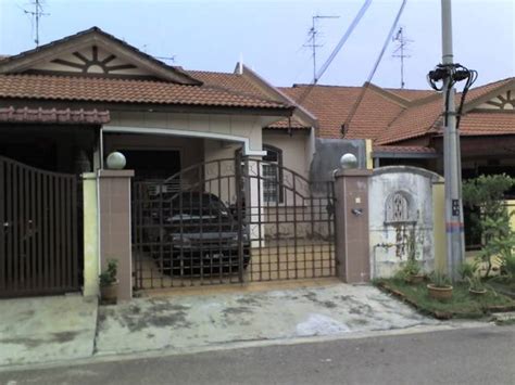 It also includes the amount you currently owe, the percentage interest, the name of your bank, and contact information for the bank's attorney. 1 Storey terrace house Taman Setia Indah RM140k AUCTION ...