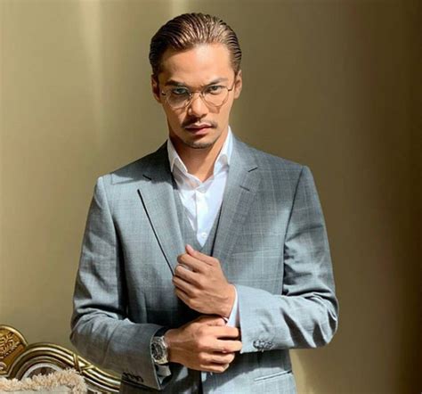 Selain janna nick, baim wong dan syafiq kyle, drama ini turut dibarisi pelakon hebat seperti mimi lana, daler. Slot Akasia: Bukan Cinta Aku