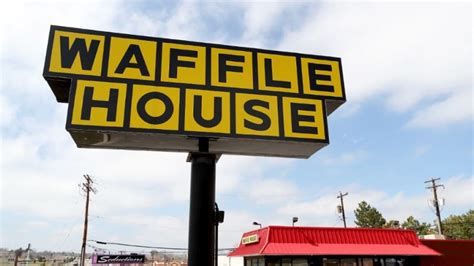The Waffle House Has Found Its New Host Know Your Meme