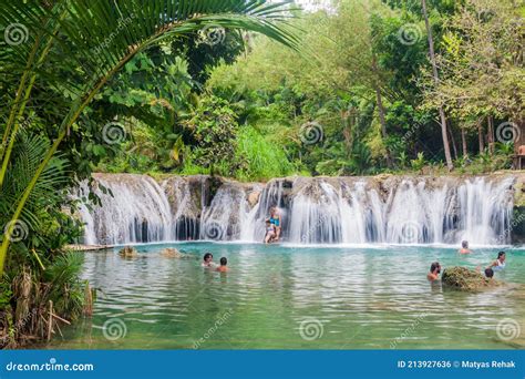 Siquijor Philippines February 9 2018 People Enjoy Cambugahay Falls