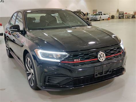 While the beloved volkswagen golf gti has long lorded over its sedan counterpart, the 2020 jetta gli proves it's an equally athletic and more practical alternative. New 2020 Volkswagen Jetta GLI Autobahn 4dr Car