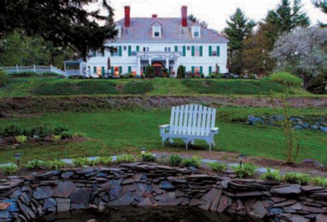 Built in 1902 by maxwell evarts, it is a large and elaborate example of colonial revival architecture. Lets see your venues :-D | Page: 3