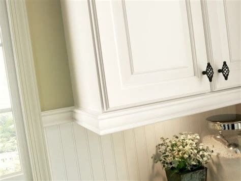 House flipping brothers dave and rich show how to install kitchen cabinet crown molding and trim with tips.this video covers all aspects of cabinet molding. 12 Insanely Clever Molding and Trim Projects | Moldings ...