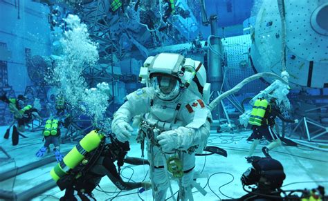 95 Gambar Keren Astronot Paling Keren - Pusat Informasi